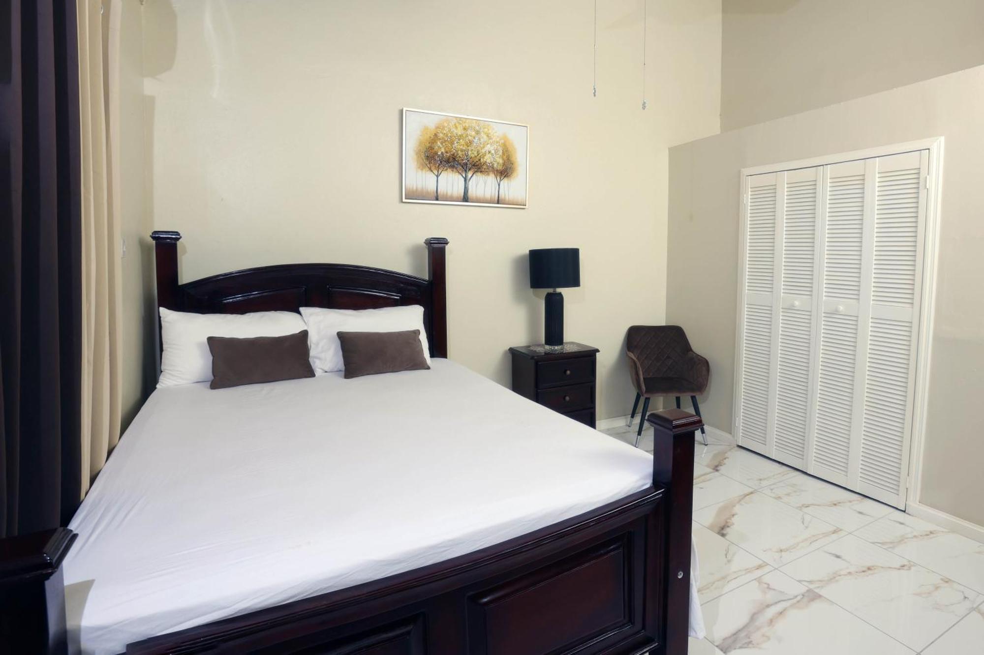 Spacious Luxury 3 Bed Rooms In Kingston Bagian luar foto